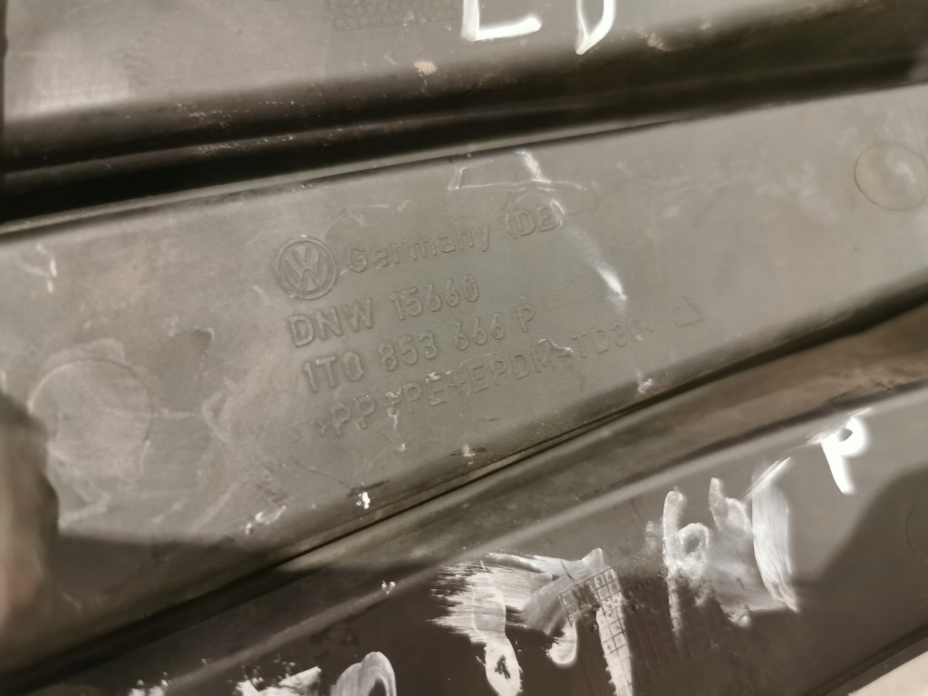 фото №5, Решётка правая бампера перед vw touran 1t0