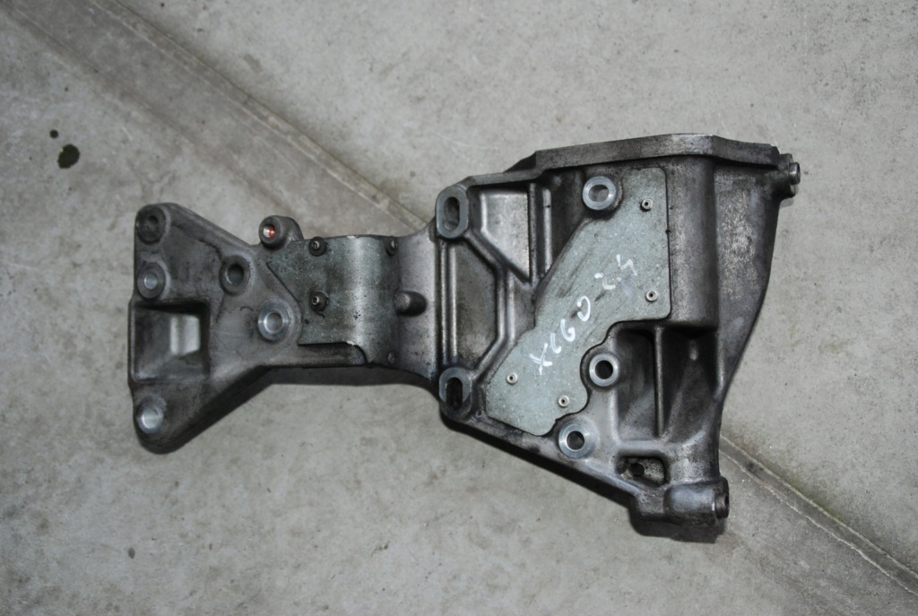 Купить Кронштейн кронштейн генератора volvo xc60 2.4d d5 08r