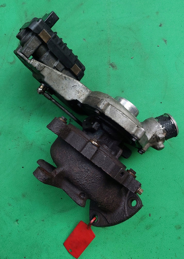 фото №4, Турбина jaguar xf 3,0 d tdv6