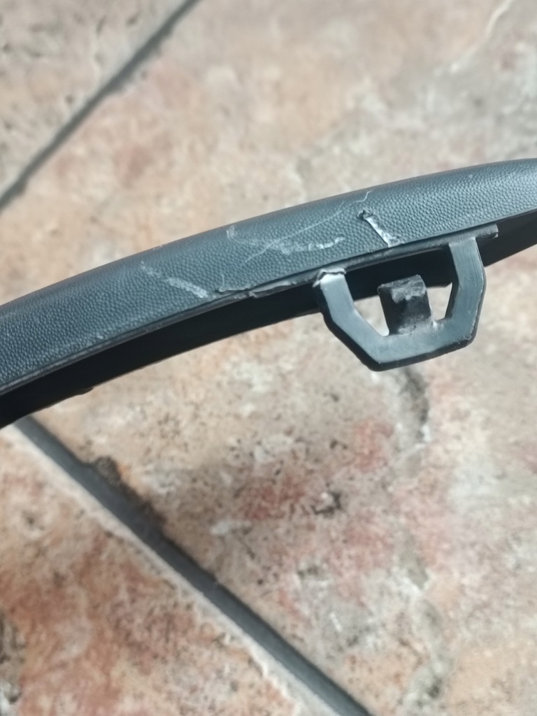 фото №5, Молдинг бампера правый перед do renault clio iii 1859424s16d