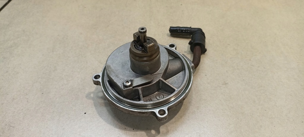 Насос вакуум mercedes w168 1.7 cdi a6682300165 в Україні