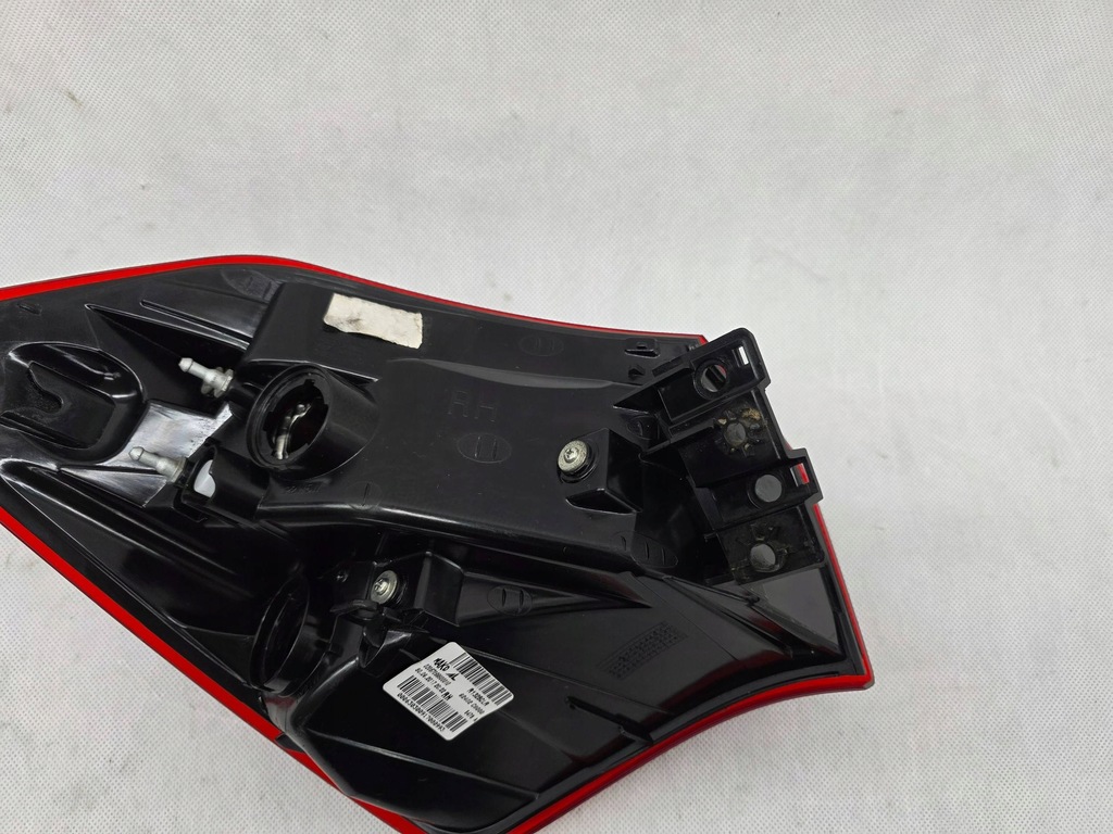 фото №7, Hyundai i20 ii 2 2017+ лампа задня задня права демонтаж 92402c8000