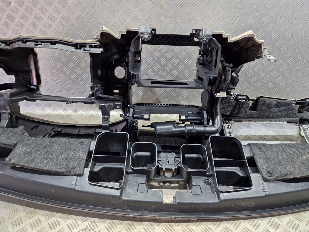 фото №12, Консоль приборная панель приборная панель mercedes w212 lift