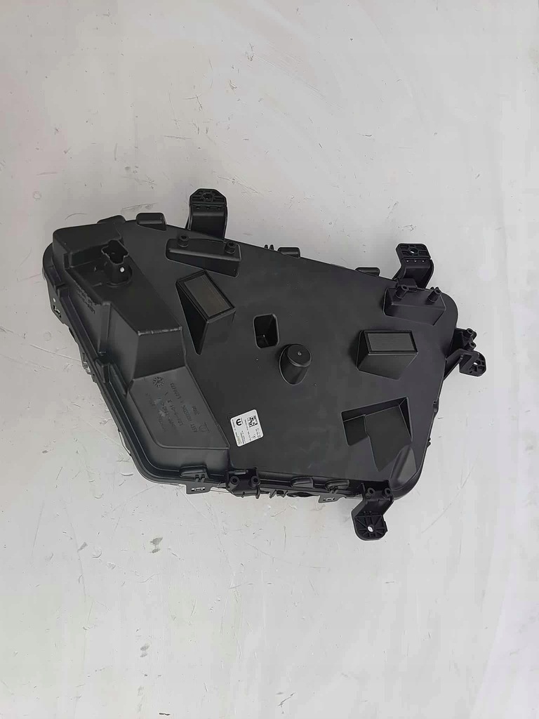 фото №6, Peugeot e-208 e-2008 ii lift 23- противотуманная фара led drl правый новый оригинальный номер 6267