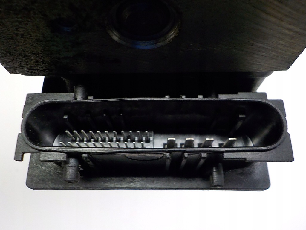 фото №10, Subaru forester ii sg 2.5 насос abs 0265231664 l7