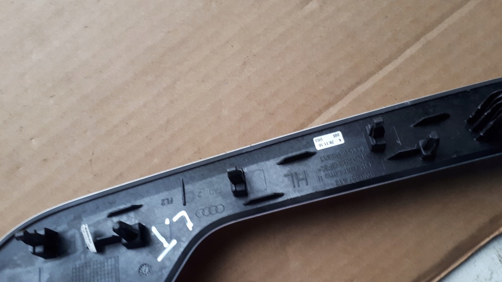 фото №7, A4 b9 8w молдинг дверь левый задняя ur3 8w0867419