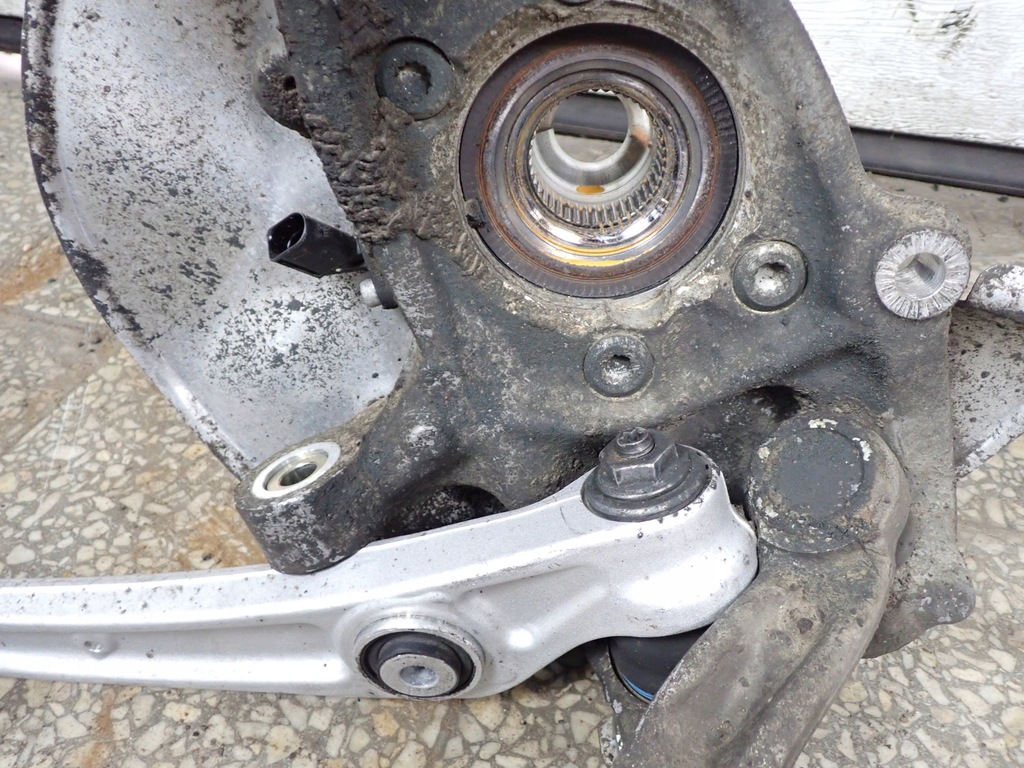 фото №6, Поворотный кулак вместе с рычагами правый перед правая передняя audi a5 8t sportback