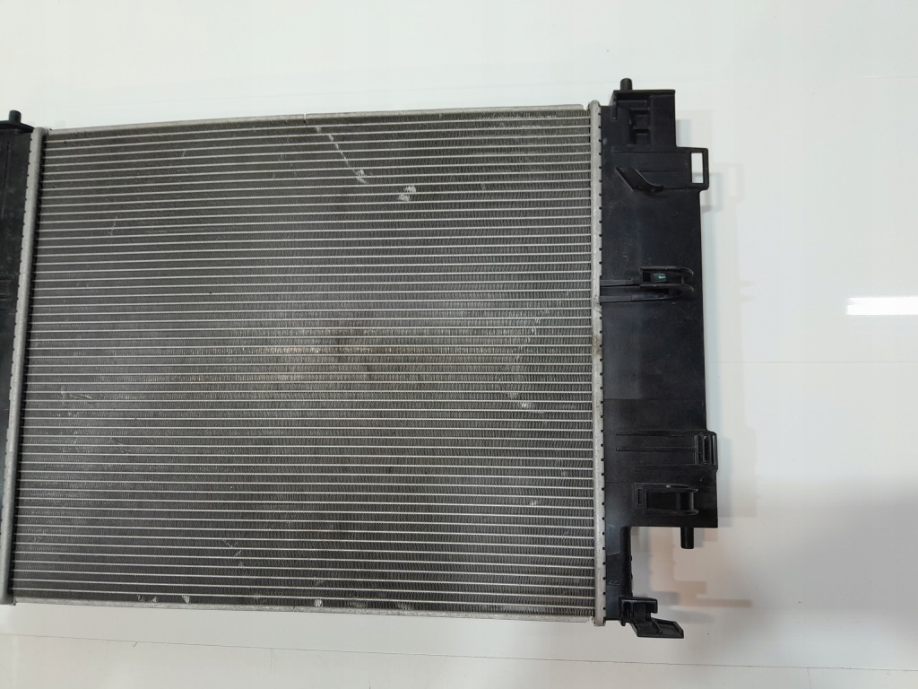 Smart a453 renault twingo renault zoe радиатор воды оригинал a4535000003 Недорого