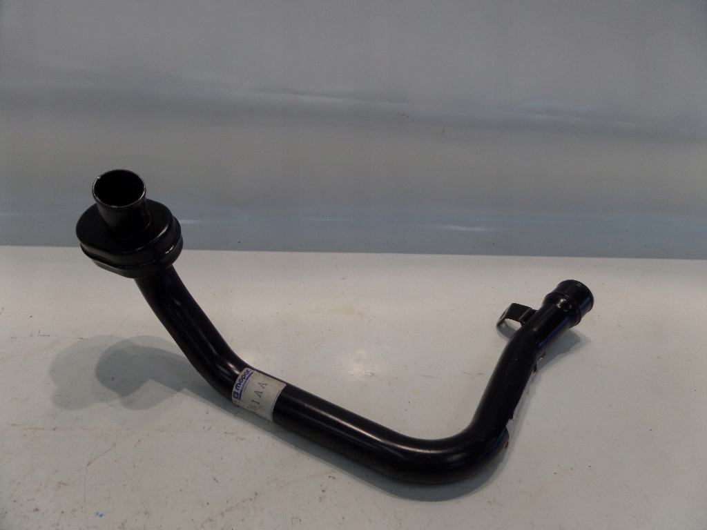 фото №2, Chrysler voyager 2.5 iv труба шланг воздуха 05066981aa