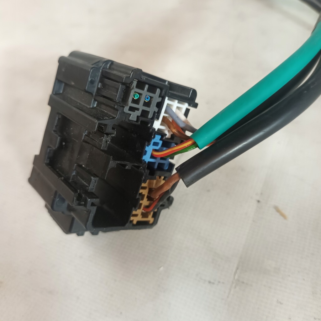 Audi a4 2.0 tdi шланг стартер 8w0971824e Оригинал