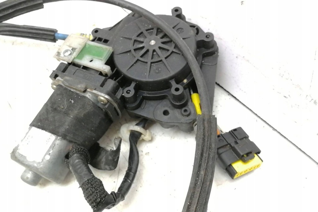 фото №10, Подъемник стекло левых передних дверь alfa romeo gt 937_ 606815930 1.91l