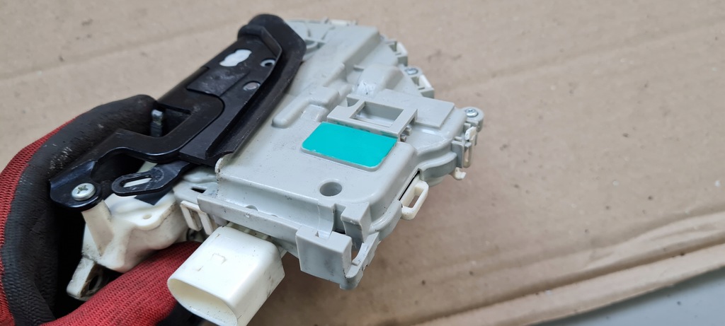 фото №11, S3 8v sedan a3 замок дверь левый перед 8x1837015c 6pin