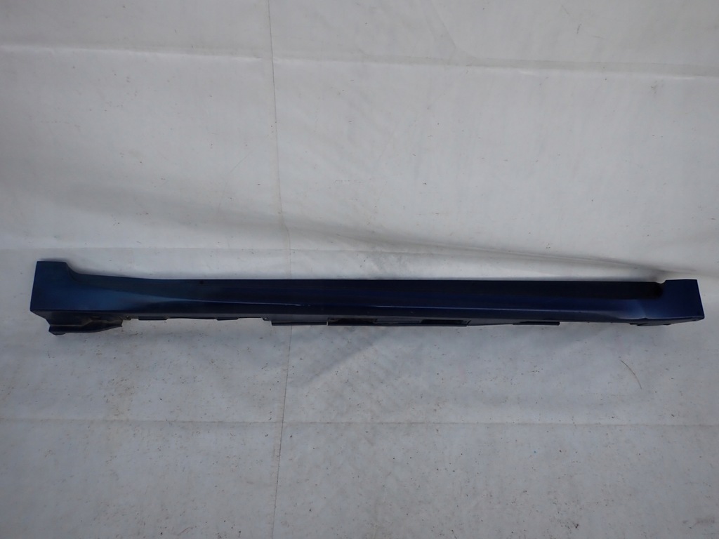 фото №1, Toyota avensis t29 15- молдинг поріг права