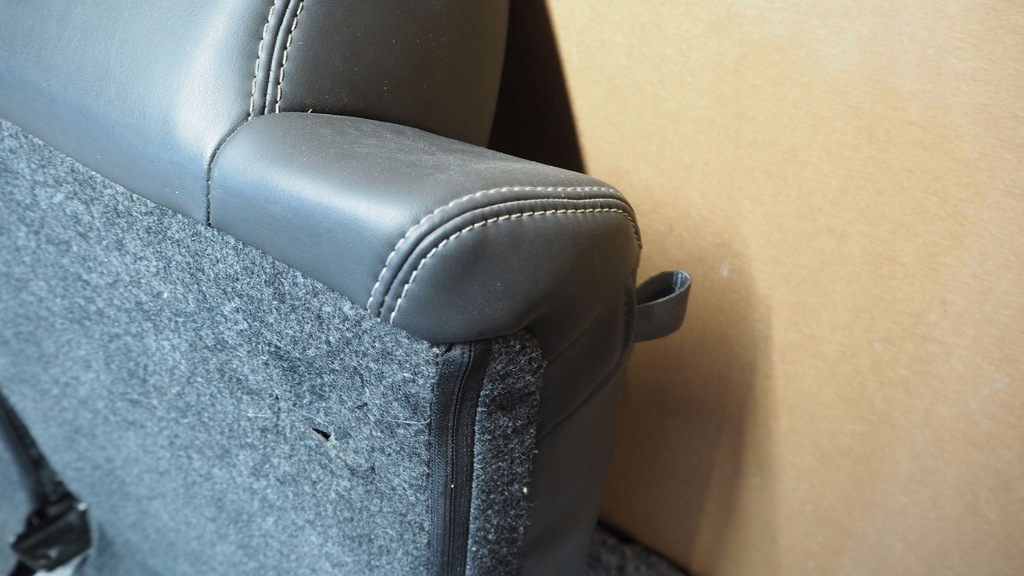 фото №9, Заднее сиденье задняя спинка кожа dodge challenger 2014r