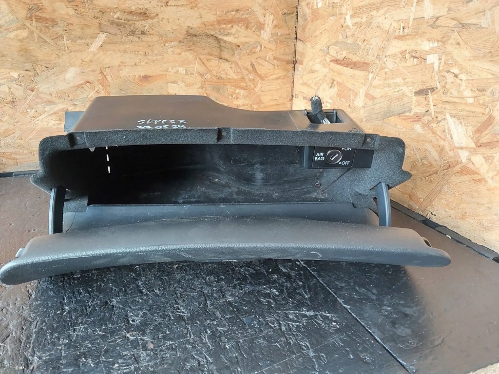 фото №5, Бардачок панели приборной панели skoda superb b5 3u 3b1857101