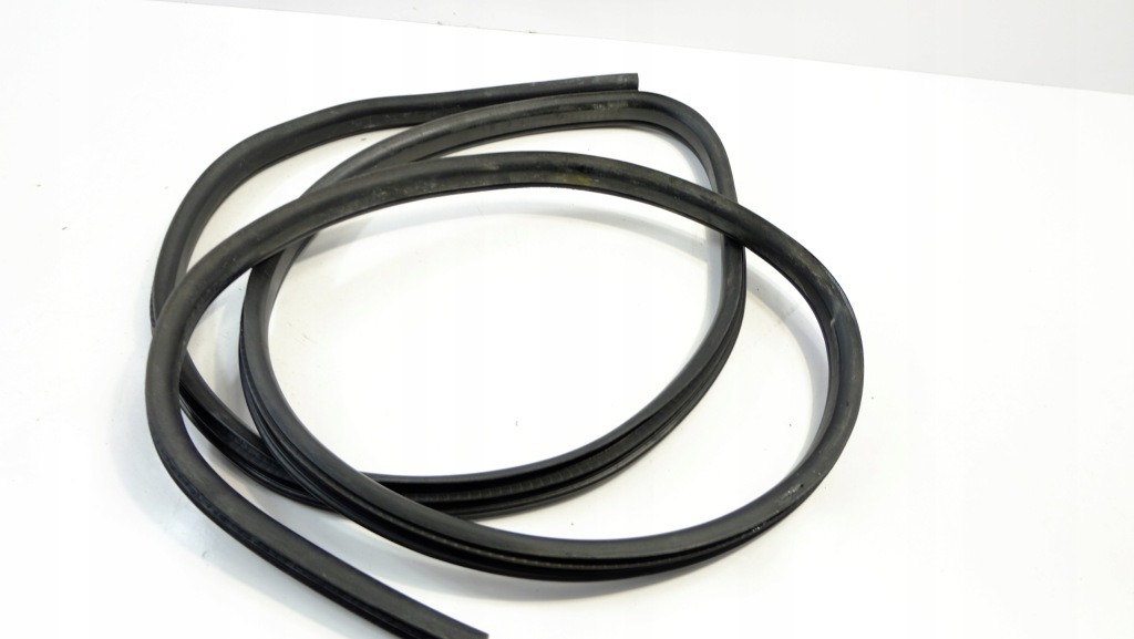 фото №1, Land rover freelander ii прокладка кузовная дверь правый перед