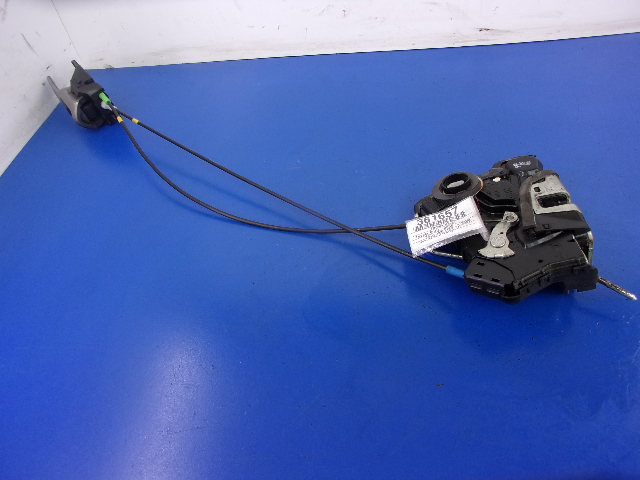 фото №1, Toyota auris e15 5d замок дверь правый перед