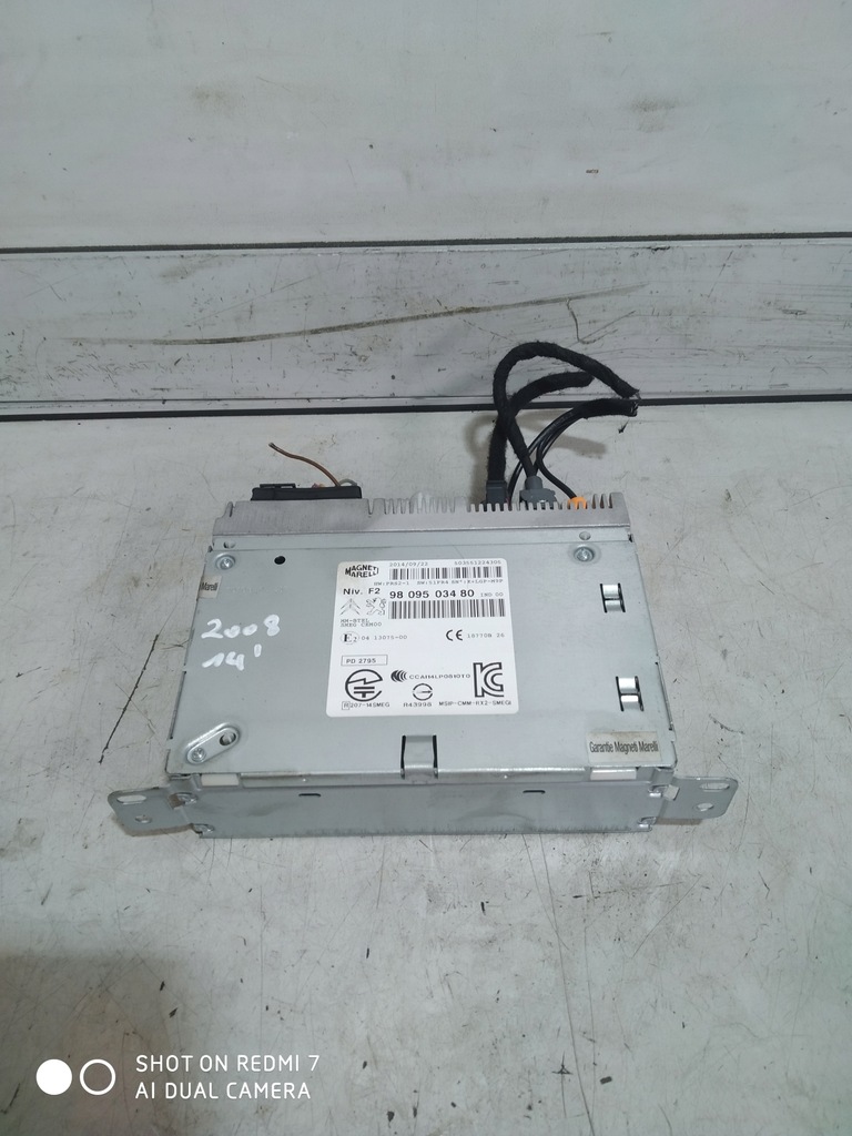 фото №1, Peugeot 2008 радио заводской 9809503480