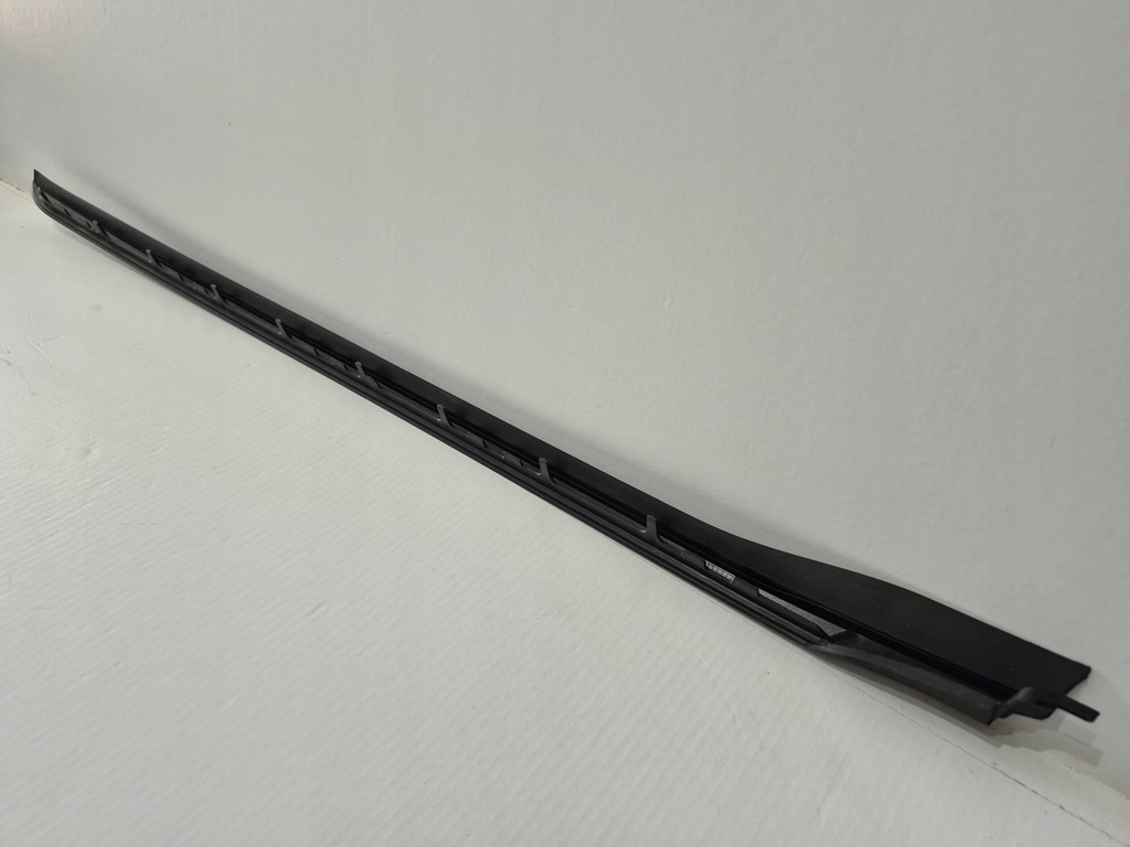 фото №9, Bmw i4 g26 / 4 gran coupe g26 21- молдинг вертикальна скло лобове ліва перед