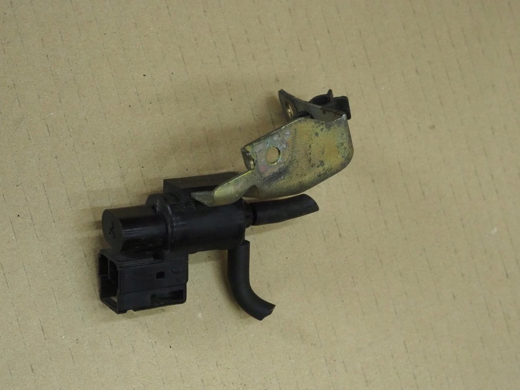 фото №12, Mazda 6 2.0 citd клапан вакууму k5t49091