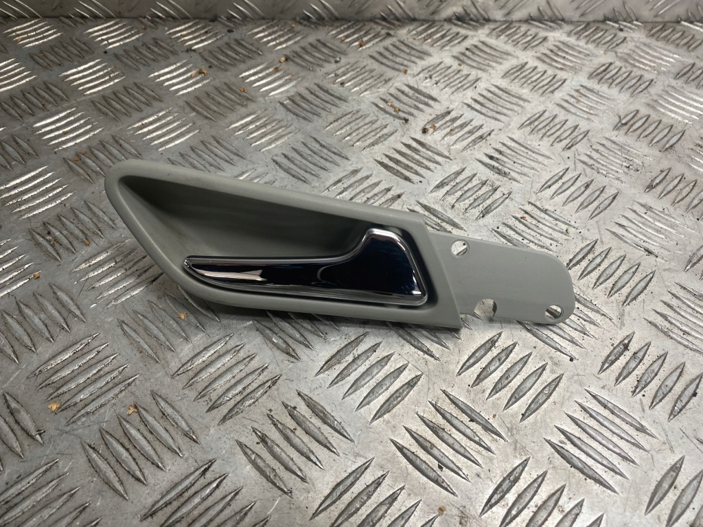 Купить Mercedes w169 w245 ручка дверь левая серая 1697601061