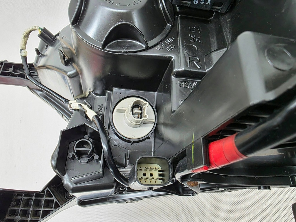 фото №13, Ford ranger v lift лампа перед права лінза europa eb3b-13w029-pm