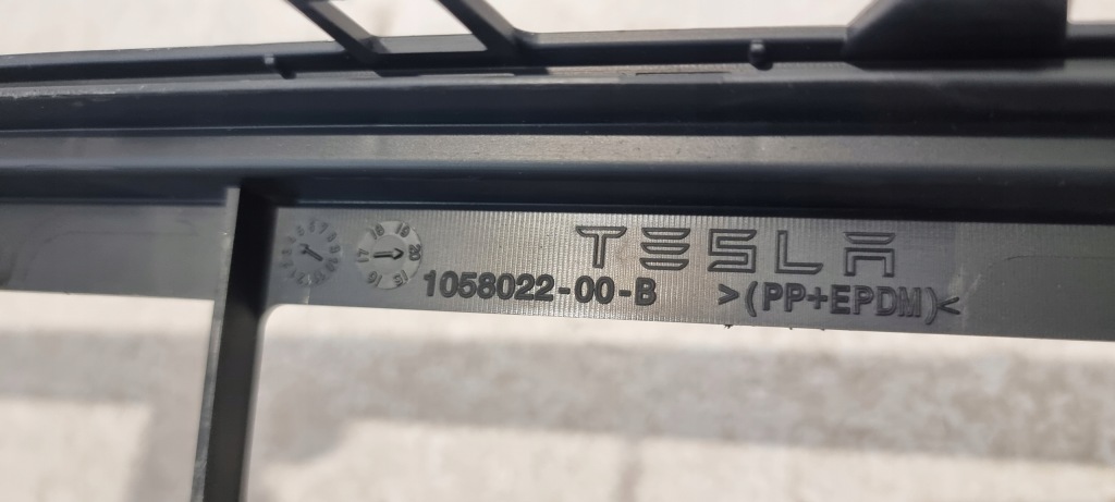 Корпус радіатора tesla model s 16- Доставка