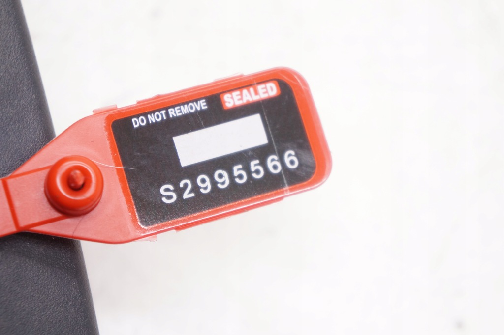 фото №6, Volvo v70 ii lift заглушка захист рейлінг дах ліва 8662611