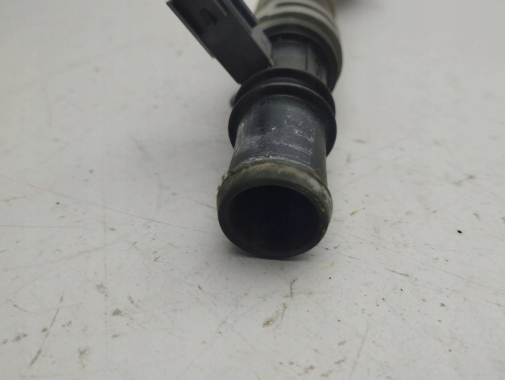 Tesla model s 2014 шланг / патрубок радіатора Ціна