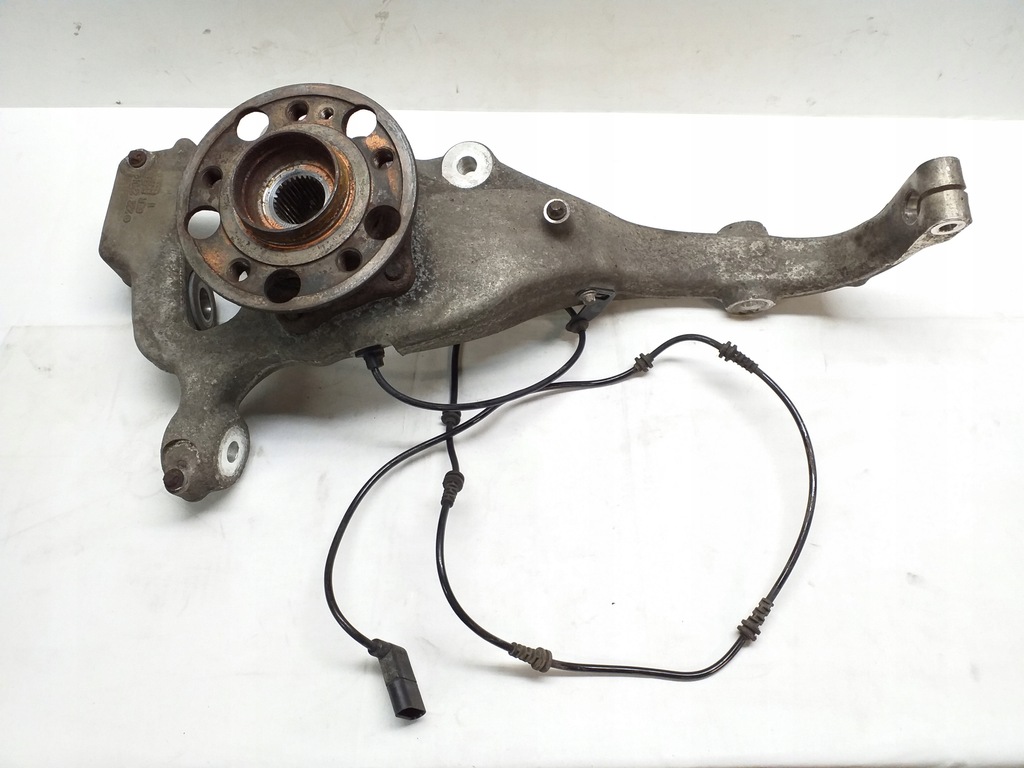 фото №1, Mercedes w222 поворотный кулак правая перед