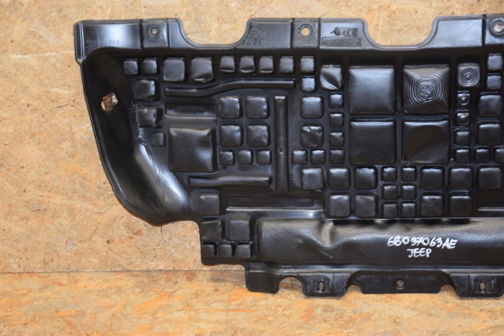 Плита накладка нижняя двигателя 2szt cherokee wk2 3.0 crdi 68187867ab 6803763ae Цена