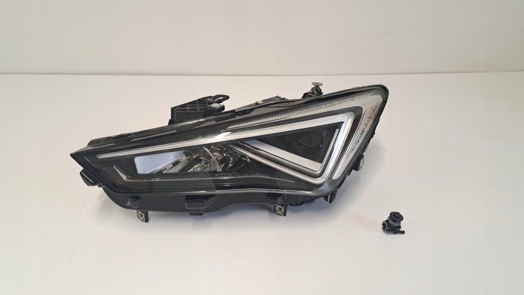 фото №1, Лампа левый перед seat leon iv 4 full led