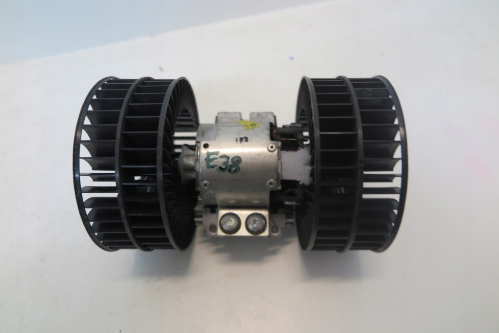 фото №1, Bmw 7 e38 вентилятор воздуходувка отопителя обдув 8391809