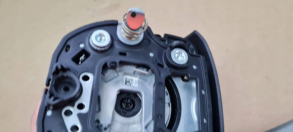 Q3 83a подушка воздушная подушка безопасности водителя sline оригинал  83a880201e Цена