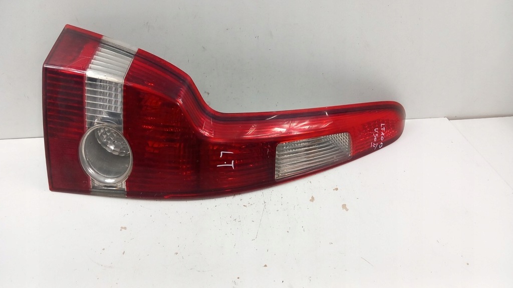 фото №1, Volvo v50 ii kombi лампа задняя левая