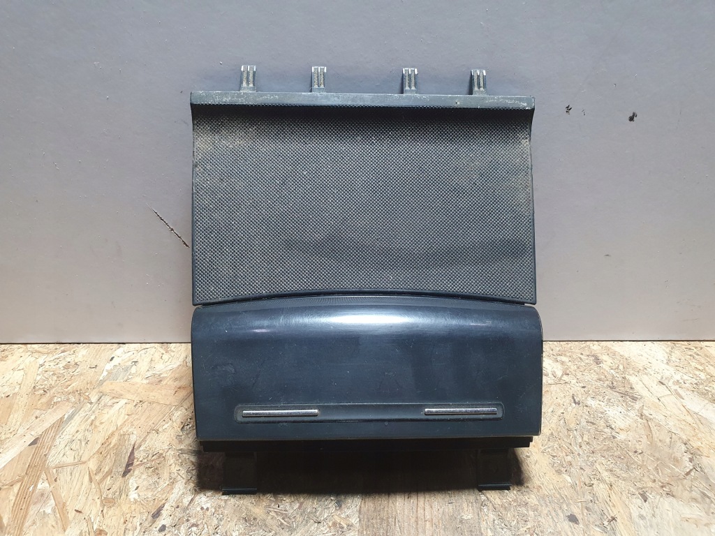 фото №1, Audi a3 8p пепельница 8p0857951