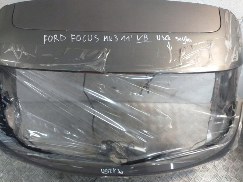 Крышка багажника задний  vb focus mk3 Доставка