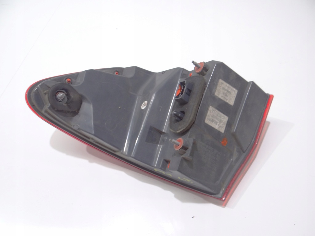 фото №7, Лампа левый задняя w крыло bmw f11 оригинальный номер led 7203233