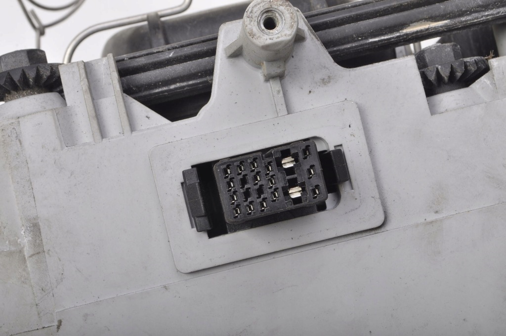 фото №9, Lancia lybra лампа ліва передня ксенон eu