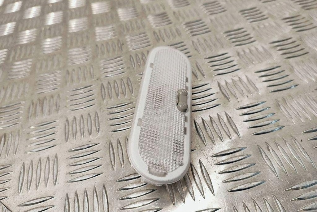 фото №7, Освітлення внутрішнє opel vivaro c 8200439421 1.6l дизель 2016