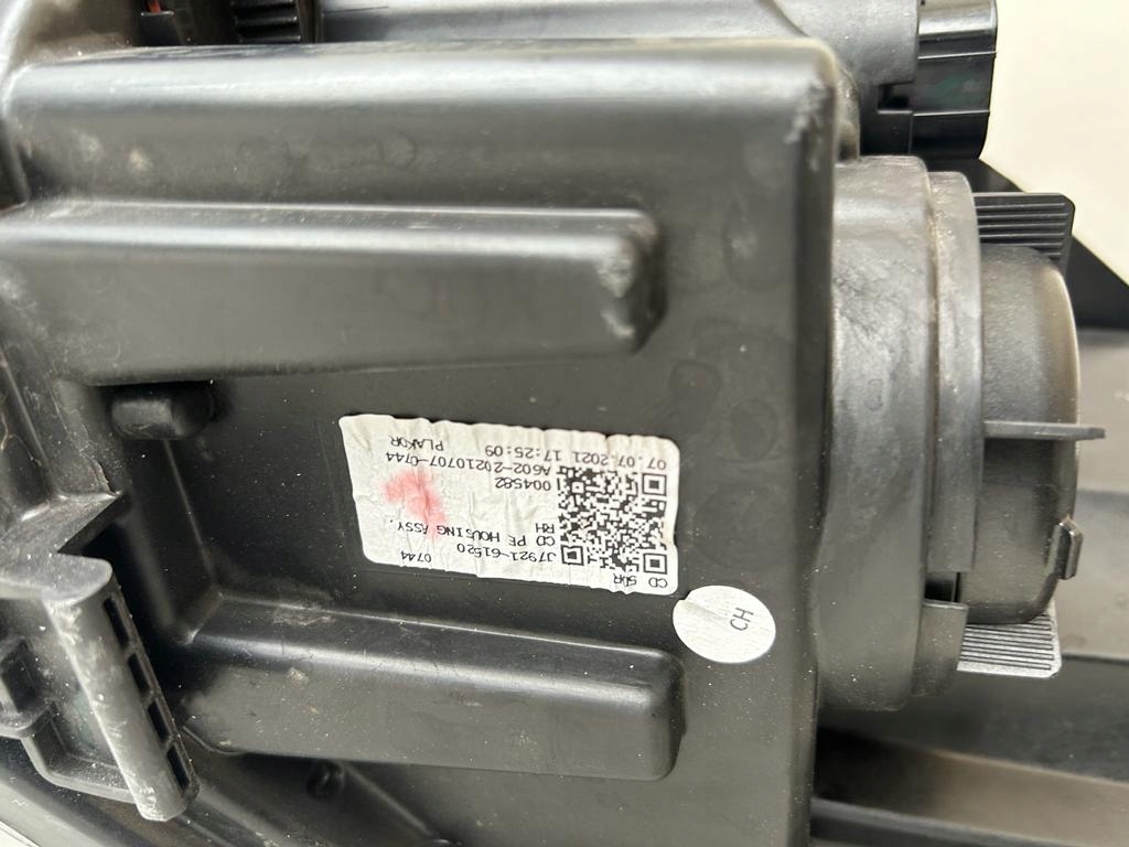 фото №6, Kia ceed iii lift лампа правая full led 92102j-7500