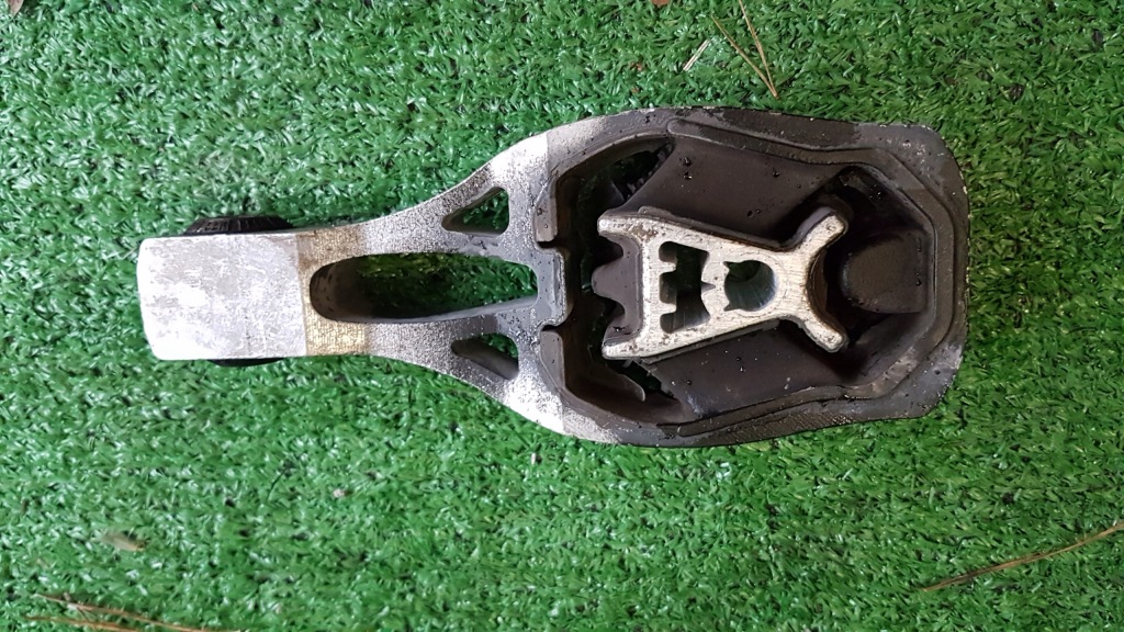 фото №1, Peugeot 3008 opel grandland подушка двигателя