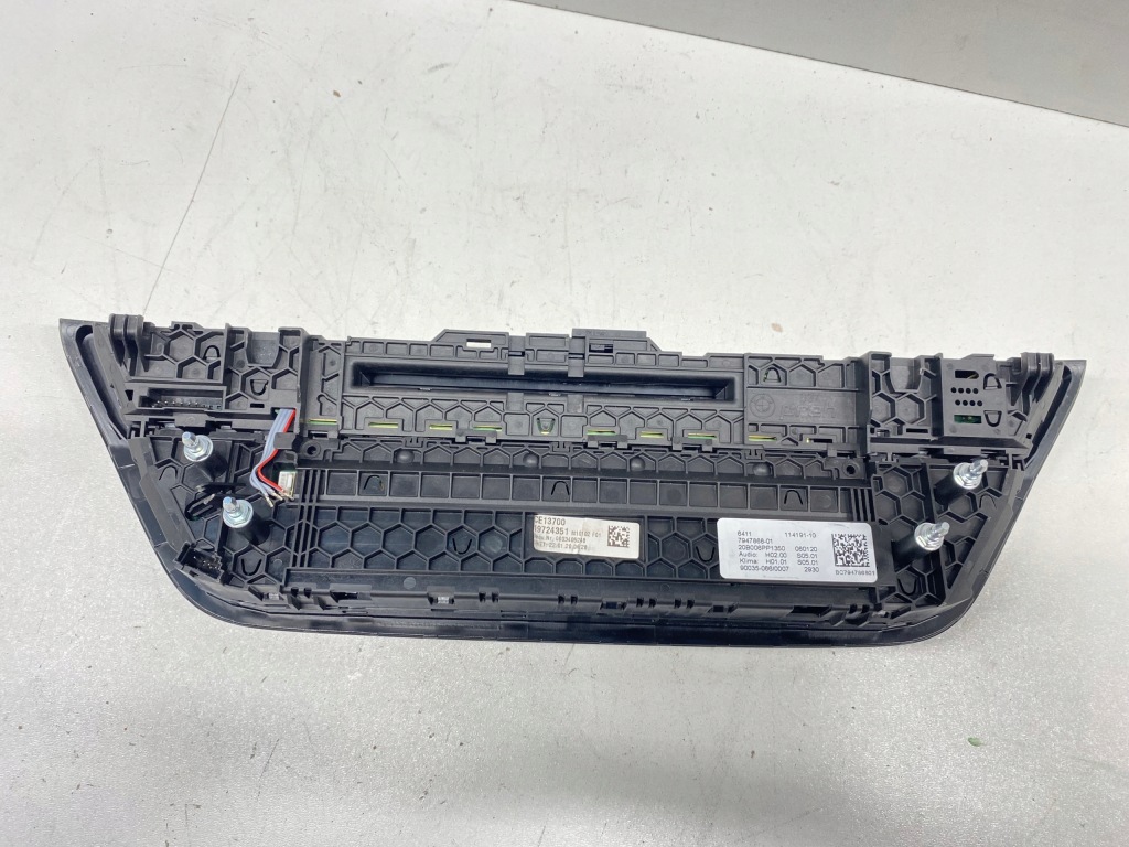 Панель кондиціонера радіо клімат-контроль bmw 5 g30 g31 Оригінал