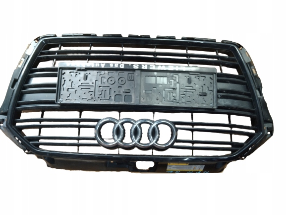 фото №1, Audi a3 8v lift 16-20r решётка радиатора решётка радиатора 8v3853651