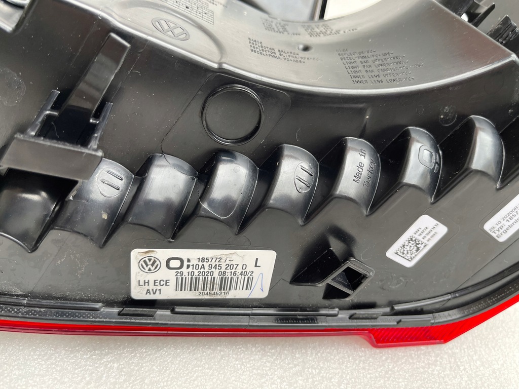 фото №8, Лампа задня права ліва vw id.3 10a945207d 10a945208d