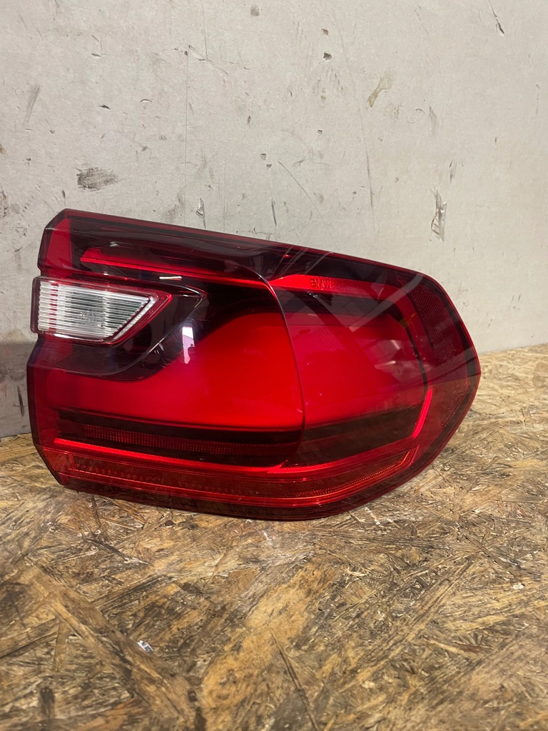 фото №1, Bmw x7 g07 лампа правий задня led w крила europa 2sk2471