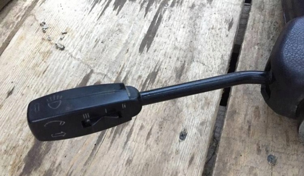 Mercedes-benz w115 1973 колонка рулевая Недорого