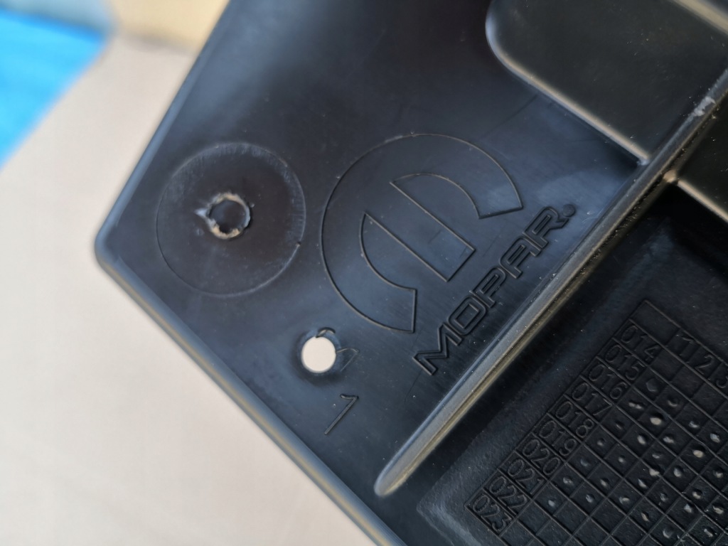 Fiat 500x абсорбер кронштейн  бампера заднего 51937661 Доставка