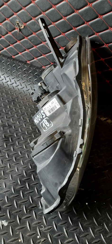 фото №6, Лампа левый перед передняя renault modus 8200658385