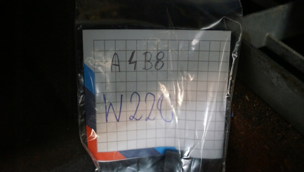 фото №16, Шумоизоляция капот + клипсы audi a4 b8